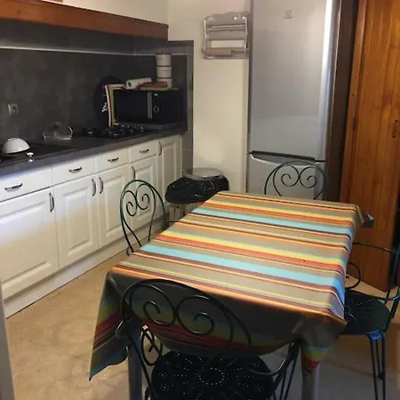 Casa de Férias Maison&jardin Charmant&typique Au Coeur Du Conflent Sahorre